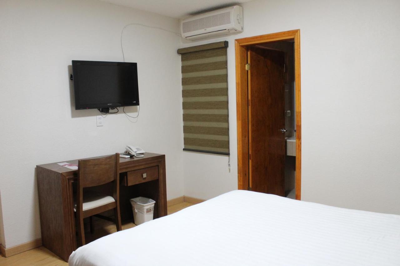 Hotel Adriana อิดาลโก เดล ปาร์ราล ภายนอก รูปภาพ